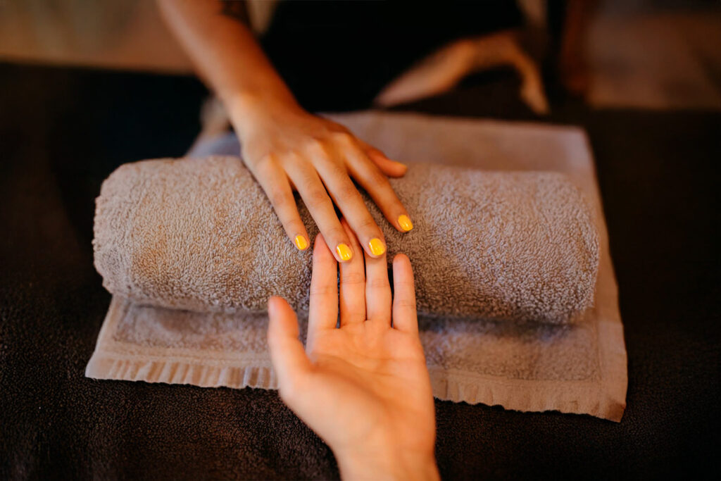 Foto de masajes massatge massage Barcelona beauty center